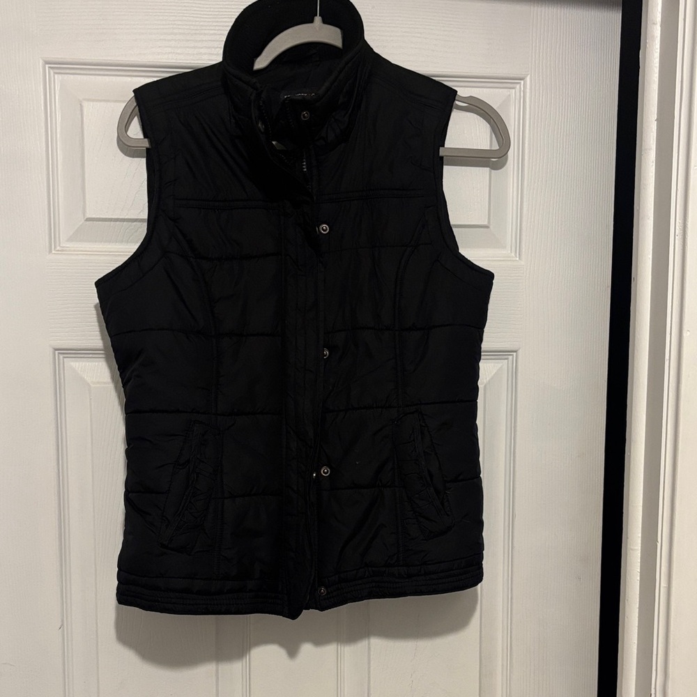 New York & Company Black Puffer Vest
